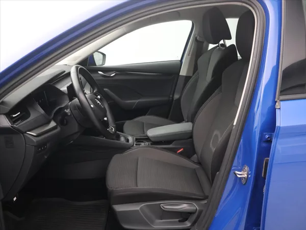 Škoda Octavia 2,0 TDI 85kW Ambition CZ DPH - foto 10
