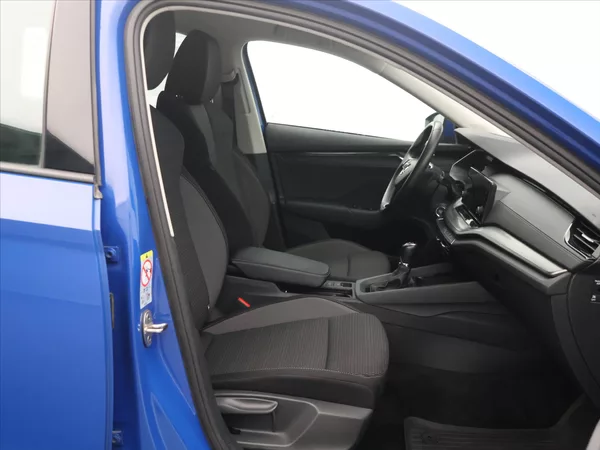 Škoda Octavia 2,0 TDI 85kW Ambition CZ DPH - foto 11