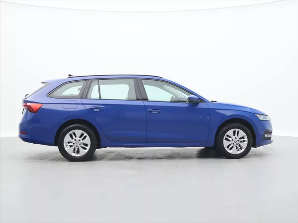 Škoda Octavia 2,0 TDI 85kW Ambition CZ DPH - foto 8