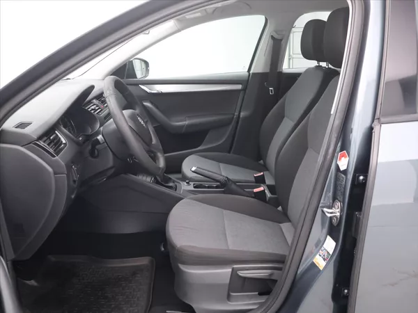 Škoda Octavia 1,6 TDI 77 kW Active CZ - foto 12