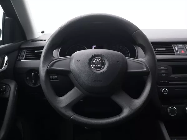 Škoda Octavia 1,6 TDI 77 kW Active CZ - foto 16