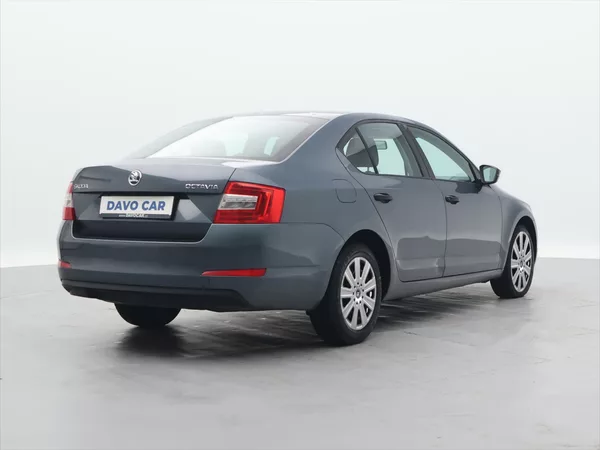 Škoda Octavia 1,6 TDI 77 kW Active CZ - foto 7