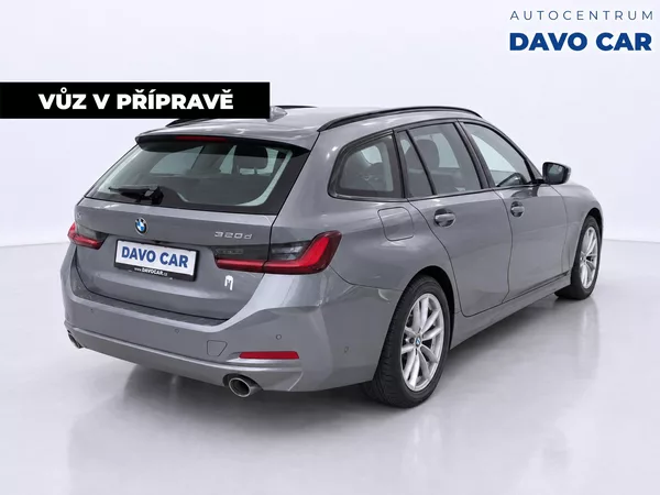 BMW Řada 3 3,0 330da 210kW 1.Maj. DPH - foto 5