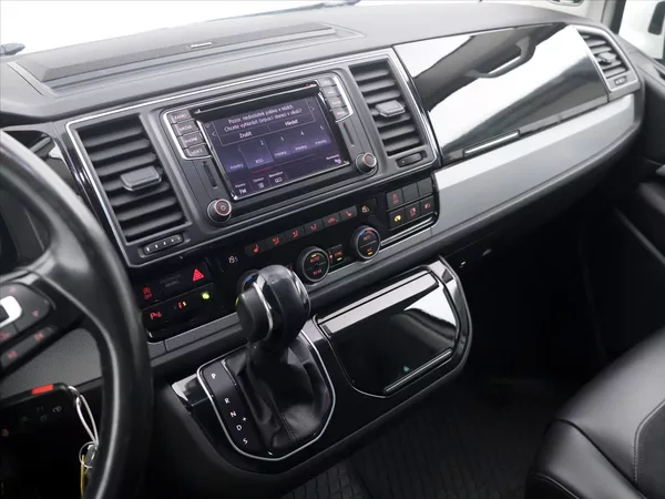 Volkswagen Multivan 2,0 TDI 150kW Highline DSG 4x4 - foto 24