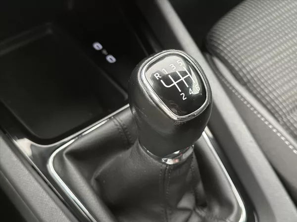 Škoda Octavia 2,0 TDI 85kW Ambition CZ DPH - foto 26