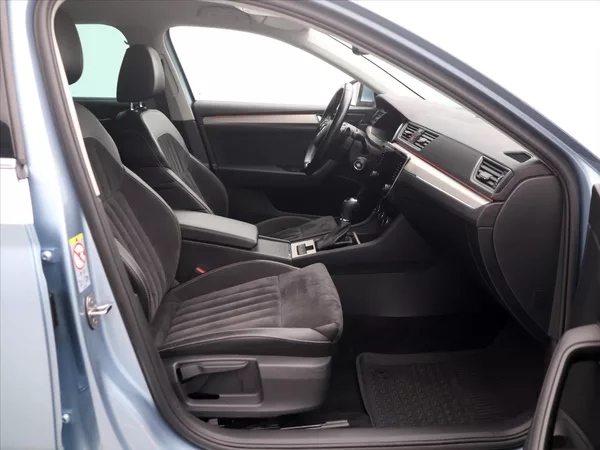 Škoda Superb 2,0 TDI 110kW Style DSG LED CZ - foto 11