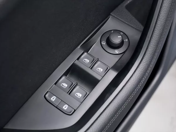 Škoda Superb 2,0 TDI 110kW Style DSG LED CZ - foto 15