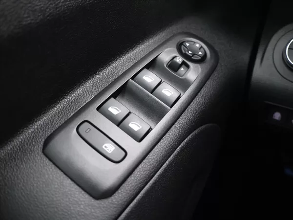 Opel Combo 1,2 Turbo 96 kW S/S AT8 Enjoy - foto 14