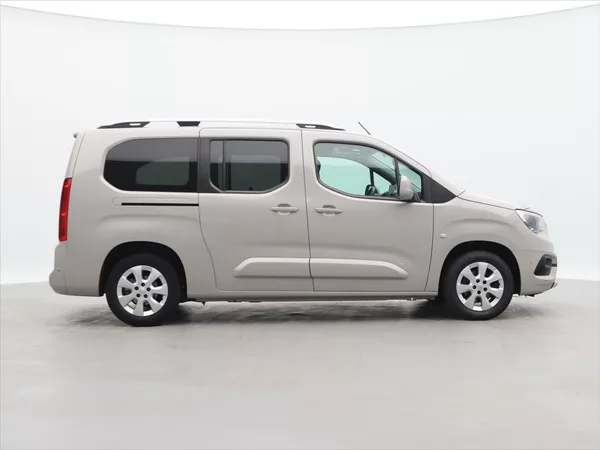 Opel Combo 1,2 Turbo 96 kW S/S AT8 Enjoy - foto 8