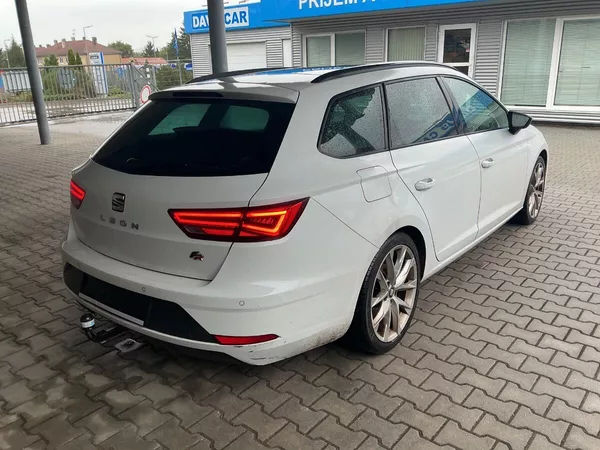 Seat Leon 2,0 TDI 135kW FR DSG Panorama - foto 5