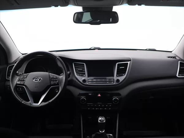 Hyundai Tucson 1.6 T-GDI 130kW 4WD Style tažn - foto 19