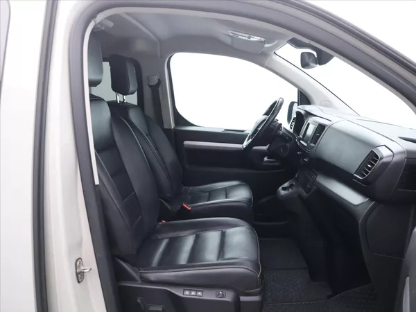 Toyota ProAce 2,0 D-4D 130kW VIP L2 CZ - foto 12