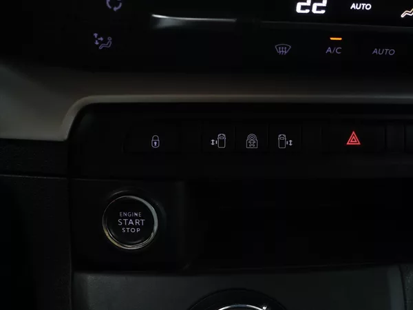Toyota ProAce 2,0 D-4D 130kW VIP L2 CZ - foto 21