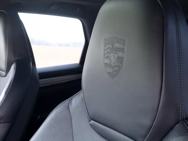 Porsche Cayenne 3,0 EHV 340kW Platinum DPH - foto 21