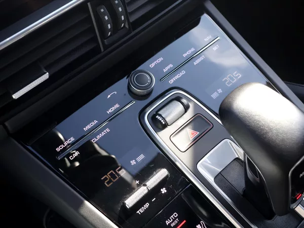 Porsche Cayenne 3,0 EHV 340kW Platinum DPH - foto 33