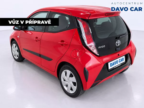 Toyota Aygo 1,0 VVT-i 51kW CZ Aut. Serv.kn - foto 4