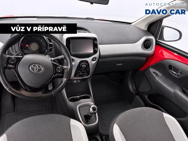 Toyota Aygo 1,0 VVT-i 51kW CZ Aut. Serv.kn - foto 5