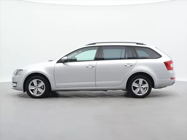 Škoda Octavia 2,0 TDI 135kW 4x4 DSG Ambition - foto 4