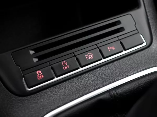 Volkswagen Tiguan 1,4 TSI 118kW CZ 2.Maj Klima - foto 21