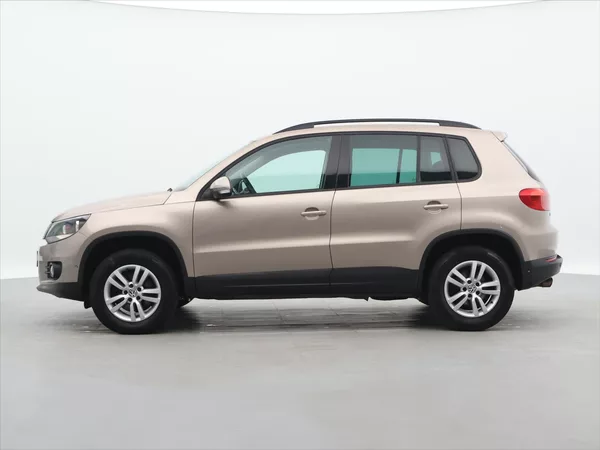 Volkswagen Tiguan 1,4 TSI 118kW CZ 2.Maj Klima - foto 4
