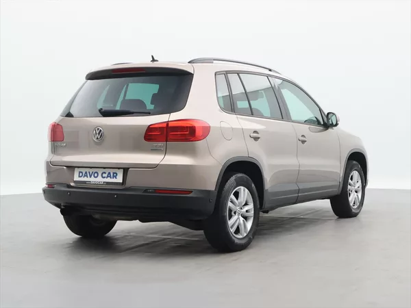 Volkswagen Tiguan 1,4 TSI 118kW CZ 2.Maj Klima - foto 7