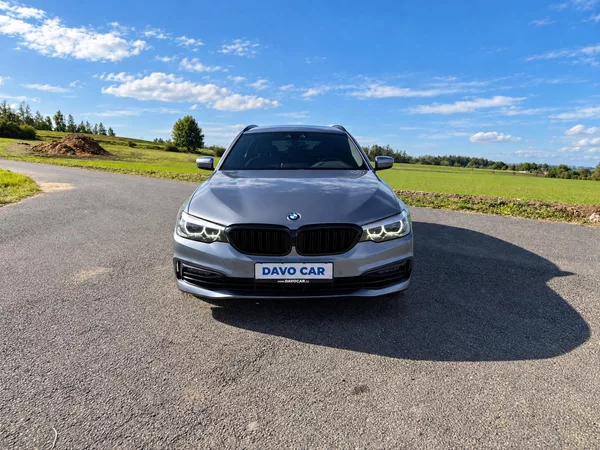 BMW Řada 5 3,0 3.0 530d Touring Sport DPH - foto 2