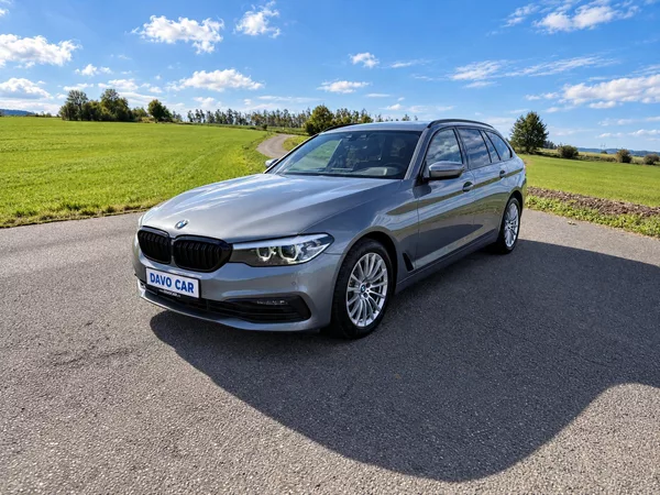 BMW Řada 5 3,0 3.0 530d Touring Sport DPH - foto 3