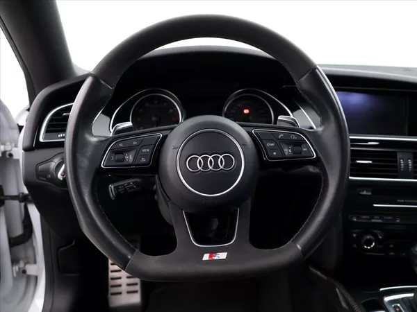 Audi RS 5 4,2 FSI 331KW QUATTRO CZ - foto 20