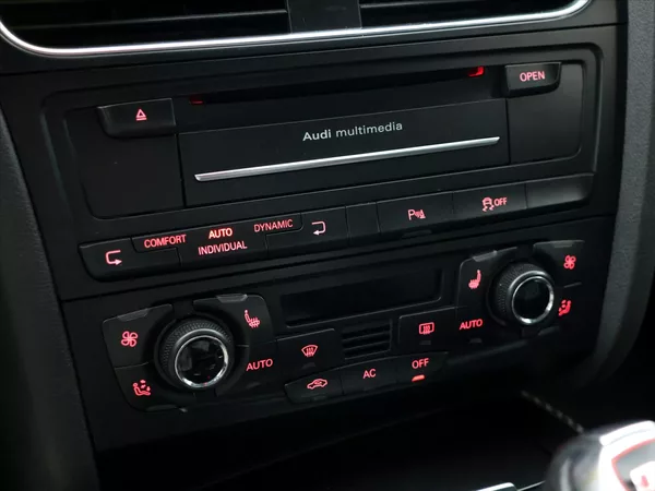 Audi RS 5 4,2 FSI 331KW QUATTRO CZ - foto 30