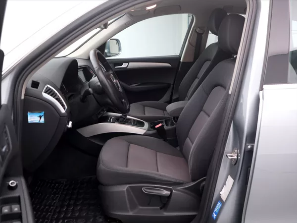 Audi Q5 2,0 TDI 125kW Quattro CZ - foto 10