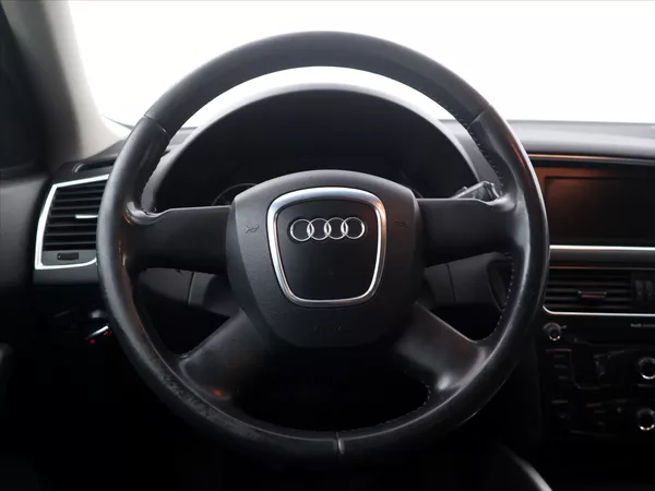Audi Q5 2,0 TDI 125kW Quattro CZ - foto 17