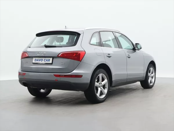 Audi Q5 2,0 TDI 125kW Quattro CZ - foto 7