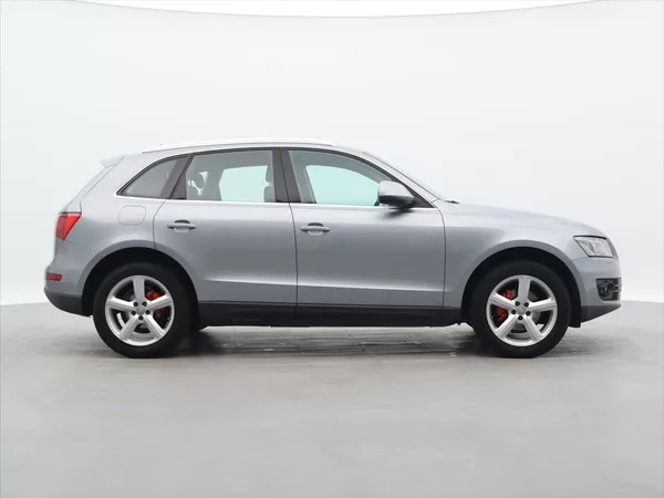 Audi Q5 2,0 TDI 125kW Quattro CZ - foto 8