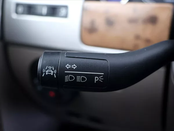 Volkswagen Touareg 3,0 TDI V6 176kW Tiptronic CZ - foto 22