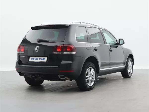 Volkswagen Touareg 3,0 TDI V6 176kW Tiptronic CZ - foto 7
