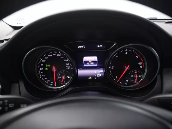 Mercedes-Benz GLA 2,1 200d 100kW 4Matic CZ DPH - foto 14