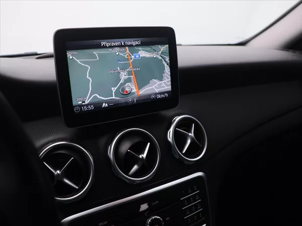 Mercedes-Benz GLA 2,1 200d 100kW 4Matic CZ DPH - foto 17