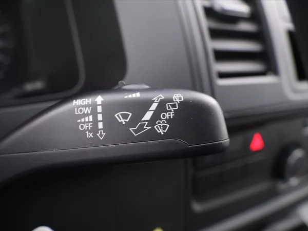 Volkswagen Transporter 2,0 TDI 75kW 6-Míst CZ DPH - foto 18