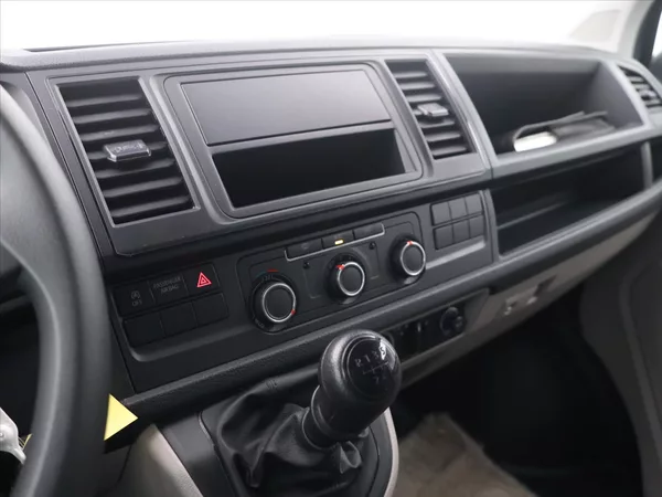 Volkswagen Transporter 2,0 TDI 75kW 6-Míst CZ DPH - foto 19