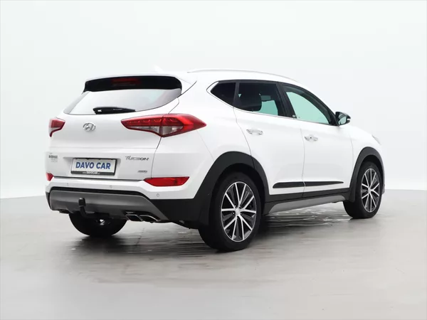 Hyundai Tucson 2,0 CRDI 100kW Best of Czech 4 - foto 12