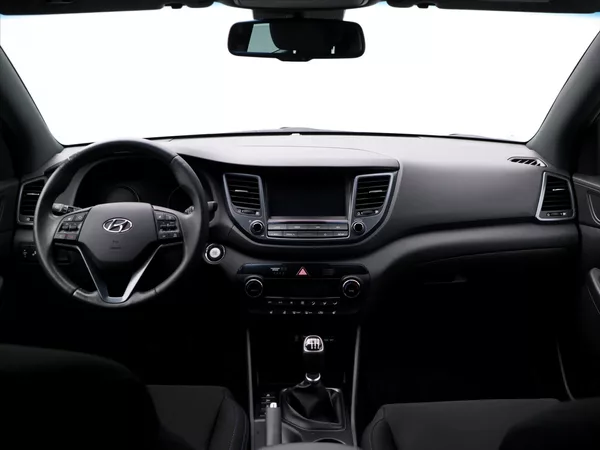 Hyundai Tucson 2,0 CRDI 100kW Best of Czech 4 - foto 30