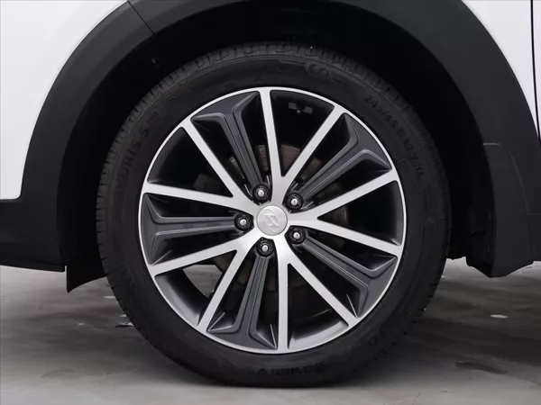 Hyundai Tucson 2,0 CRDI 100kW Best of Czech 4 - foto 31