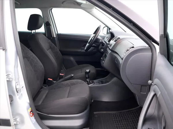 Škoda Fabia 1,2 TSI 63kW Ambition - foto 12
