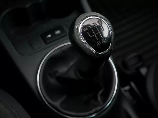 Škoda Fabia 1,2 TSI 63kW Ambition - foto 25