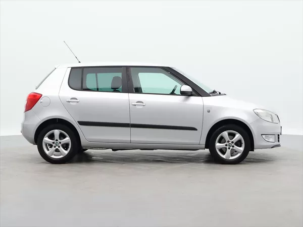 Škoda Fabia 1,2 TSI 63kW Ambition - foto 8