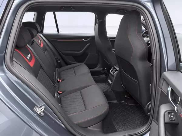 Škoda Octavia 2,0 TDI RS 135KW DSG - foto 14