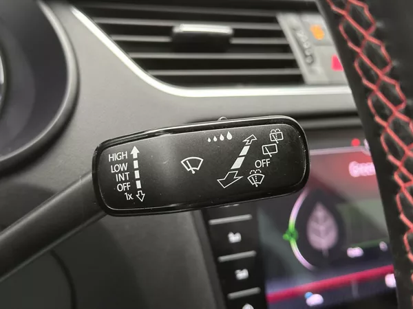 Škoda Octavia 2,0 TDI RS 135KW DSG - foto 21
