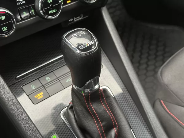 Škoda Octavia 2,0 TDI RS 135KW DSG - foto 28