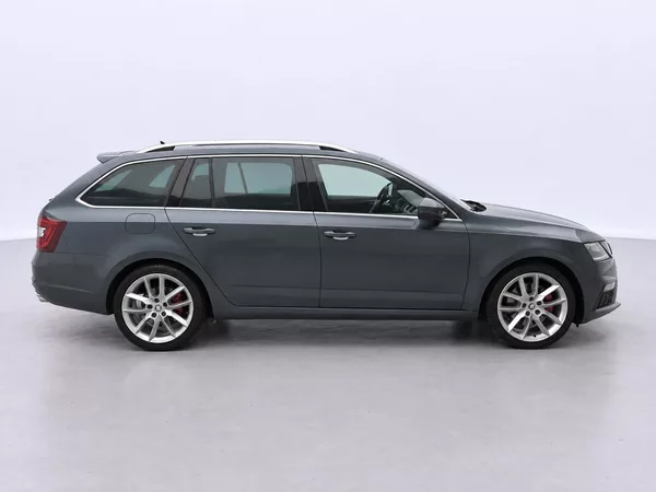 Škoda Octavia 2,0 TDI RS 135KW DSG - foto 8