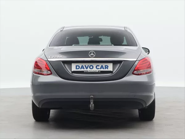Mercedes-Benz Třídy C 2,1 220d 125kW Aut.klima Tažné - foto 6